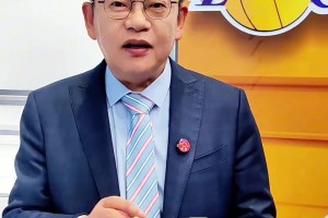 老詹夏天会去哪？苏群：留湖人可能性很低了，可能回骑士或去勇士