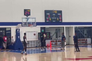 恢复的不错👍 乔治训练后与特里进行了1v1单挑技巧练习！