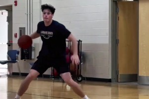 丝滑！“这个转身你一定想学，下次到球场试试”